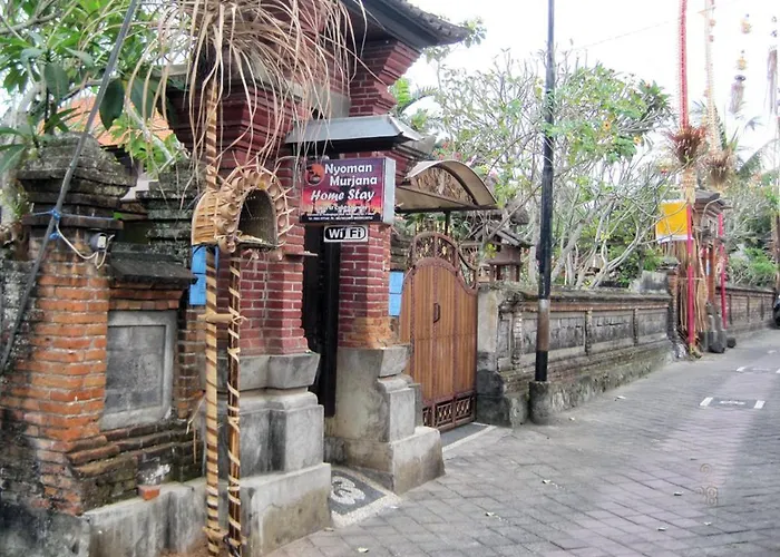 Nyoman Murjana