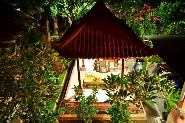 ホームステイ Nyoman Murjana ウブド